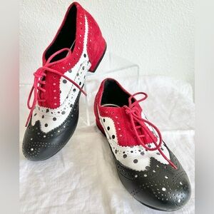 LOLA RAMONA Penny Goes To Italy Black Red Brogue Wingtip Spectator Shoes Sz 6.5